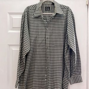 JoS.A. Bank Travelers collection shirt, Large